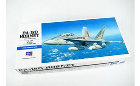 Двухместный палубный истребитель ВМС США F/A-18D HORNET